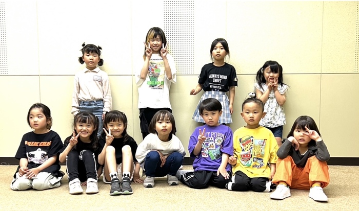 Jr.HIP HOP 入門(小学生・初心者) Jr.HIP HOP 入門(小学生・初心者)