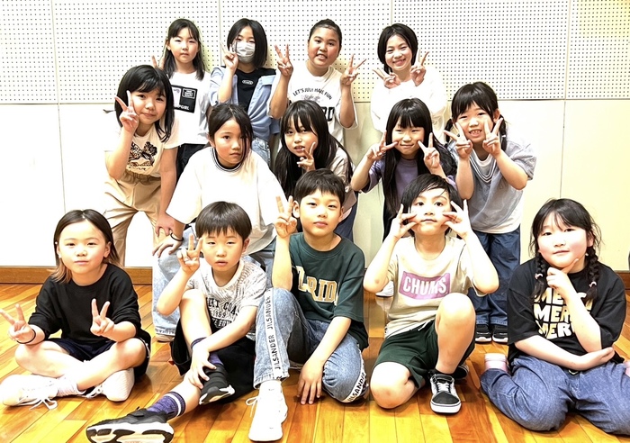 Jr.HIP HOP 入門(小学生・初心者) Jr.HIP HOP 入門(小学生・初心者)